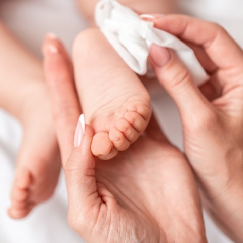 BAMBINO CHUSTECZKI NAWILŻANE dla niemowląt 63 szt BAMBINO CHUSTECZKI NAWILŻANE dla niemowląt 63 szt