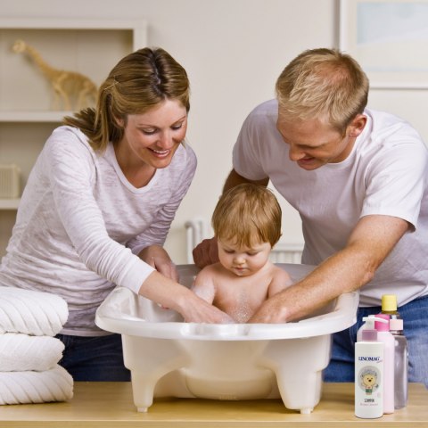 Linomag Szampon dla niemowląt łagodny odżywczy z olejem lnianym 0+ 200 ml