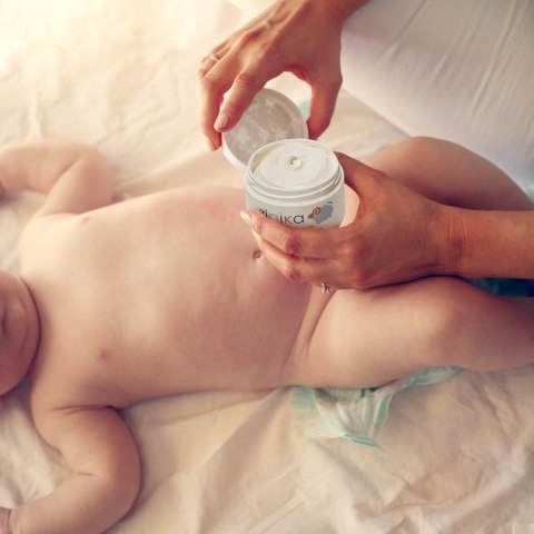 Maść pośladkowa Ziajka przeciw odparzeniom tlenek cynku witamina E+F 50ml Maść pośladkowa Ziajka przeciw odparzeniom tlenek cynku witamina E+F 50ml