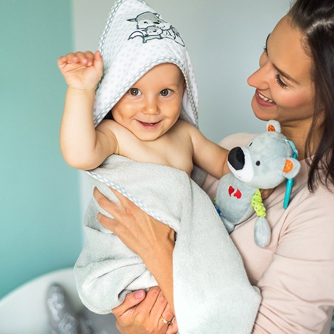 Ręcznik kąpielowy Babyono dla dzieci z kapturem bambus 100x100 szary