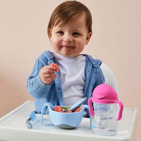 Bidon Bbox Kubek z obciążoną słomką z uchwytami zamykany do nauki 240 ml 6+ BB00511 Bidon Bbox Kubek z obciążoną słomką z uchwytami zamykany do nauki 240 ml 6+ BB00511