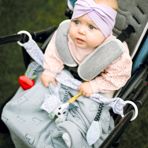 Zawieszka do wózka fotelika łóżeczka Babyono sensoryczna kontrastowa