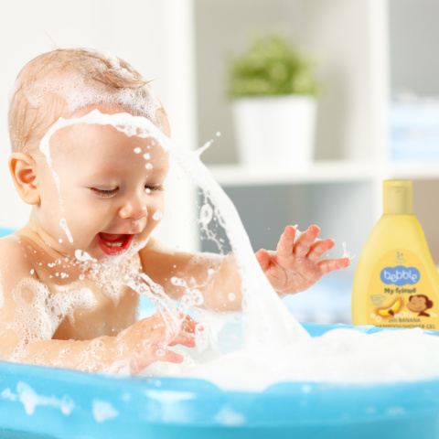 BEBBLE SZAMPON I ŻEL DO MYCIA CIAŁA KĄPIELI 2w1 dla dzieci banan 250 ml BEBBLE SZAMPON I ŻEL DO MYCIA CIAŁA KĄPIELI 2w1 dla dzieci banan 250 ml