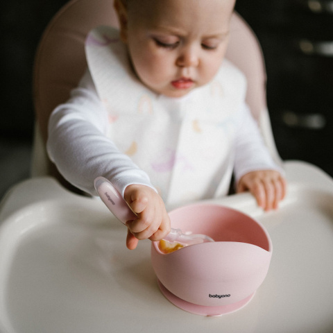 Talerzyk z przyssawką BabyOno silikonowa miseczka do nauki jedzenia różowa Talerzyk z przyssawką BabyOno silikonowa miseczka do nauki jedzenia różowa