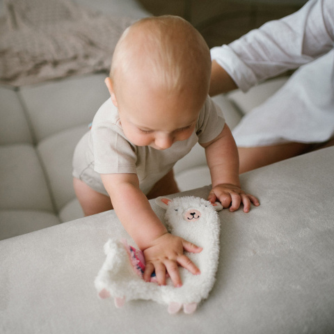 Przytulanka pluszowa sensoryczna szeleścik Babyono miękka Lama Lulu różowa Przytulanka pluszowa sensoryczna szeleścik Babyono miękka Lama Lulu różowa