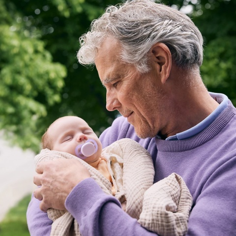 Smoczek Avent uspokajający dla noworodka Ultra Start 0+ 2pak SCF075/01