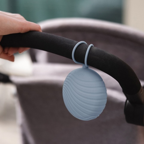 Etui na smoczek BabyOno pojemnik silikonowy zamykany na suwak niebieski