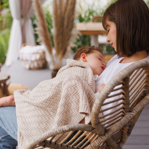 Koc bawełniany hipoalergiczny antybakteryjny BabyOno całoroczny beżowy