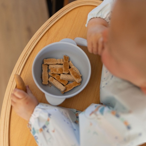 Talerzyk z przyssawką BabyOno silikonowa miseczka z przykrywką niebieska 6+