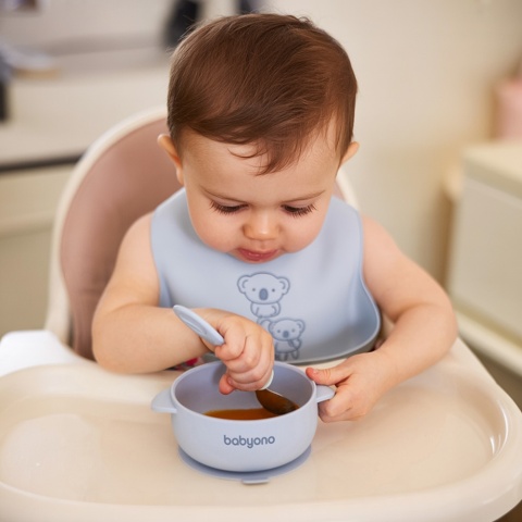 Talerzyk z przyssawką BabyOno silikonowa miseczka z przykrywką niebieska 6+