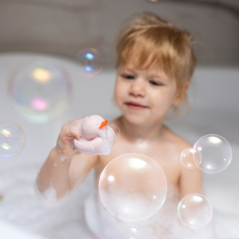 Zabawki do kąpieli dla dzieci BabyOno gumowe kaczuszki 3 szt. 3 kolory 3+