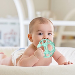 Gryzak silikonowy sensoryczny Babyono Ortho na ząbkowanie miętowy