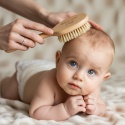 Szczotka do włosów dla niemowląt na ciemieniuchę ze szczeciny Bocioland