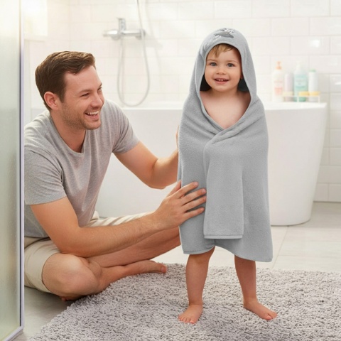 Ręcznik kąpielowy z kapturem Bocioland okrycie kąpielowe 80x80 szary wilk