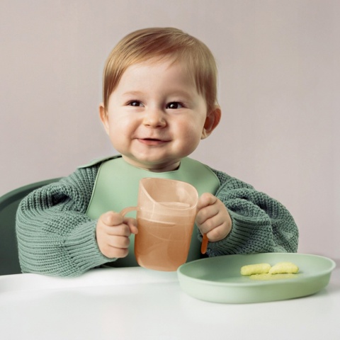 LOVI Kubek treningowy do nauki picia z uchwytami Genius 150 ml 6+ beżowy