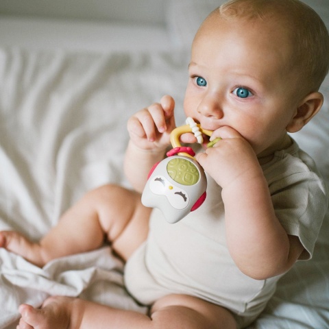 Grzechotka dla niemowląt sensroyczna z dźwiękiem gryzak silikonowy Babyono