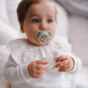 Smoczek uspokajający symetryczny BabyOno silikon świeci 6m+ 2pak sage ecru