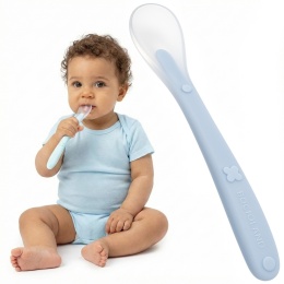 Łyżeczka dla niemowląt do karmienia Bocioland miękka silikonowa niebieska