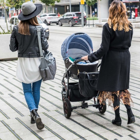 Torba podróżna do szpitala dla mamy do samolotu Babyono Coco na ramię czerń